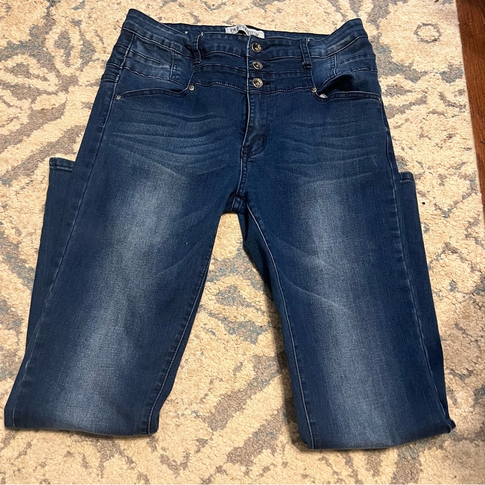 Ladies 3-button stone washed jeans👖Size 15/16; NWOT